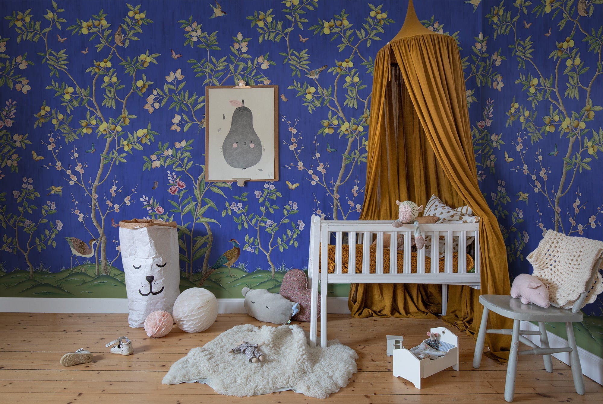 Chinoiserie wallpaper