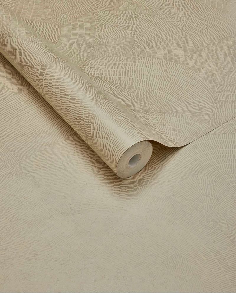 Scallop Fan wallpaper by Eijffinger, flat roll swatch in golden sand beige with the fanned scallop arc design