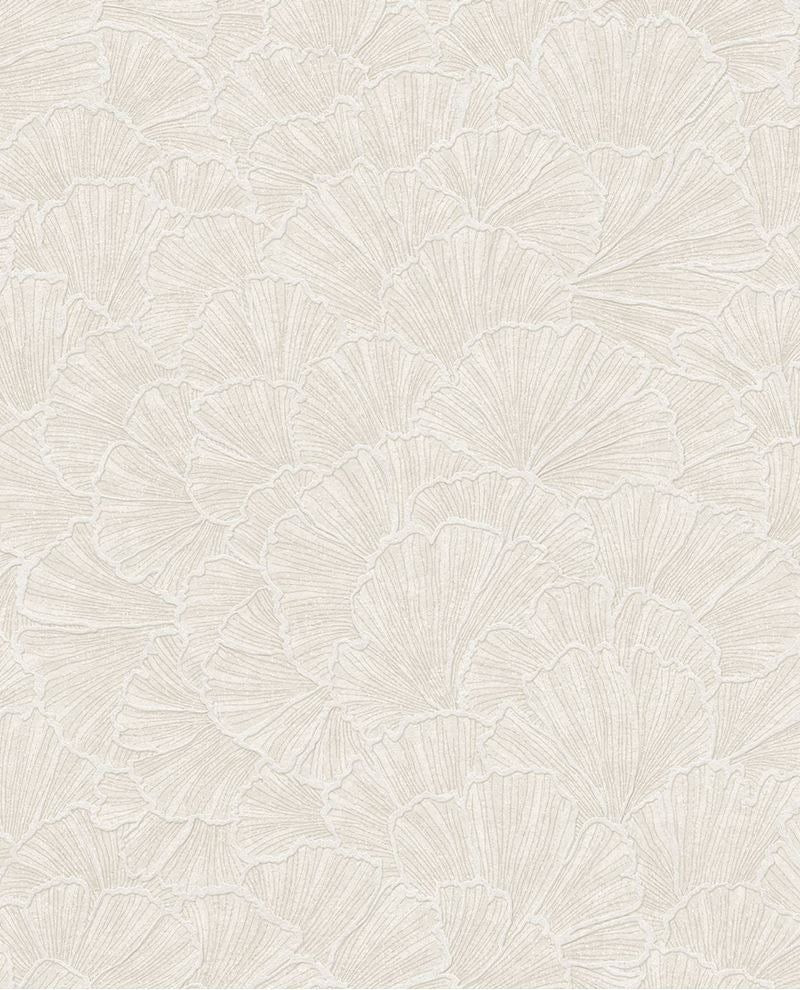 Ginkgo Fan wallpaper by Eijffinger, overlapping ginkgo leaf fans in soft cream white, flat swatch