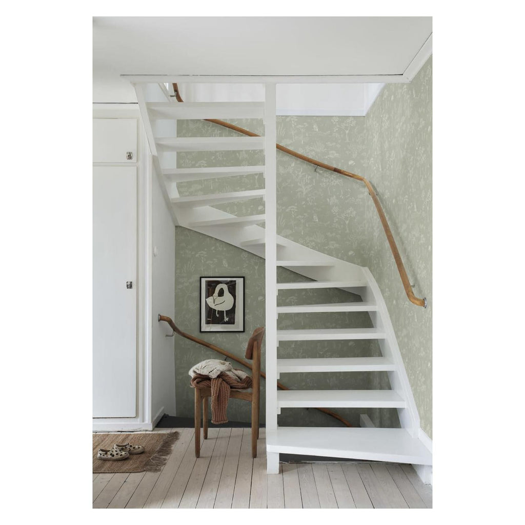 Hollie - Wallpaper Trader