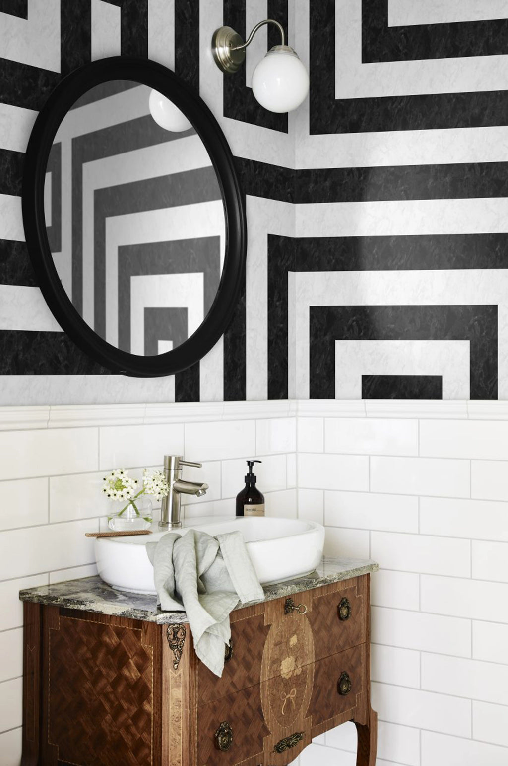 Osterbro wall mural by Sandberg – geometric design, Black