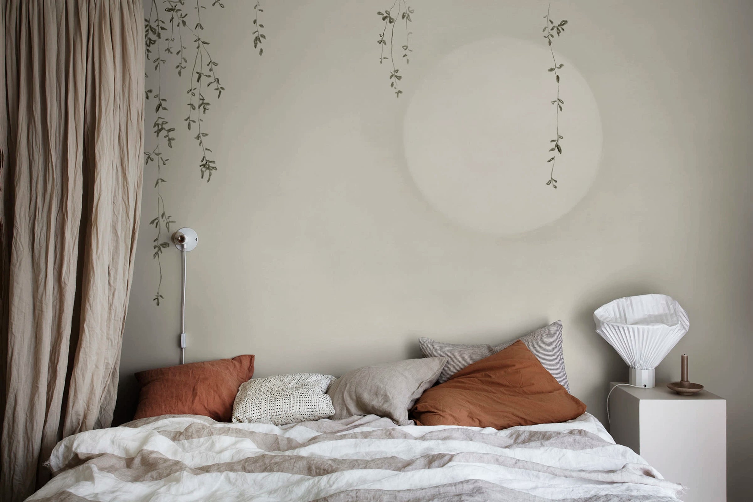 Wabi Sabi wall mural by Sandberg – botanical design, Grey – Soft Grey