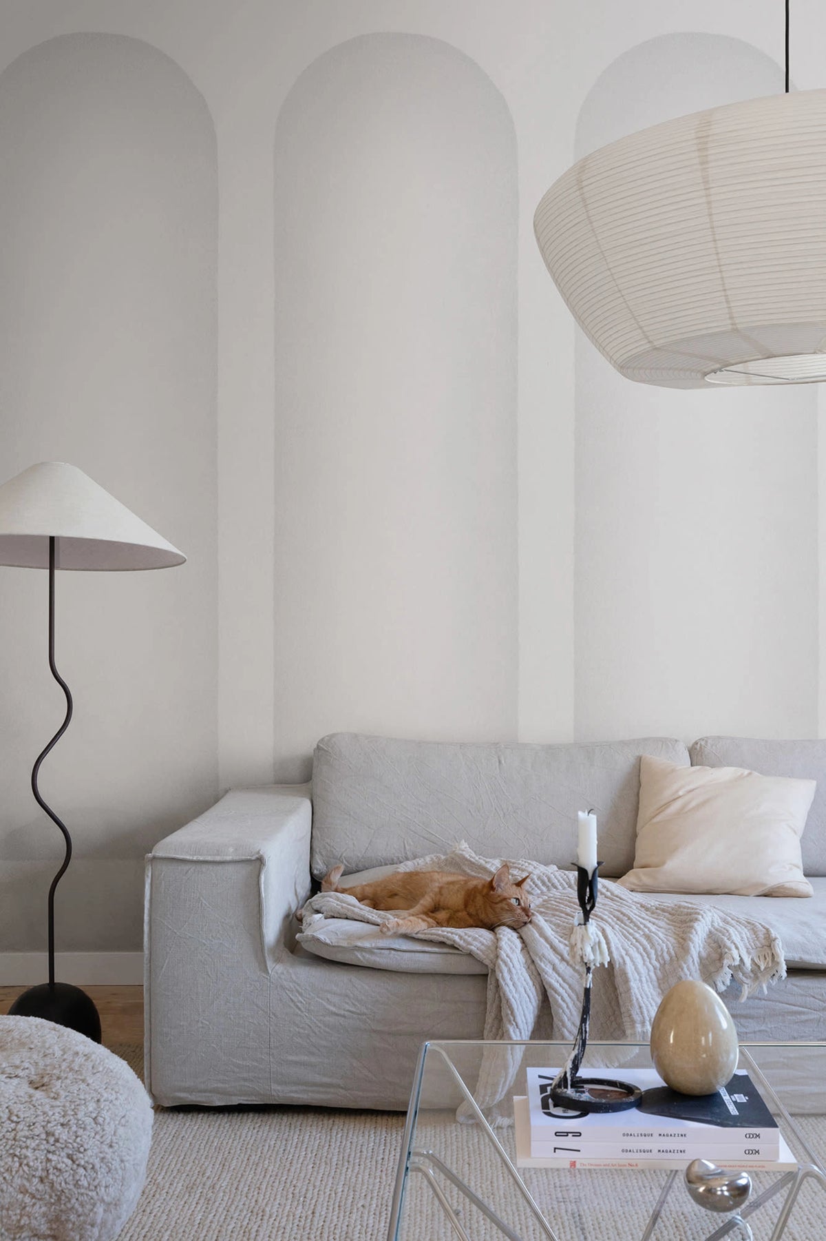Ljung wall mural by Sandberg – abstract design, Light Grey – styled in a room setting, view 3