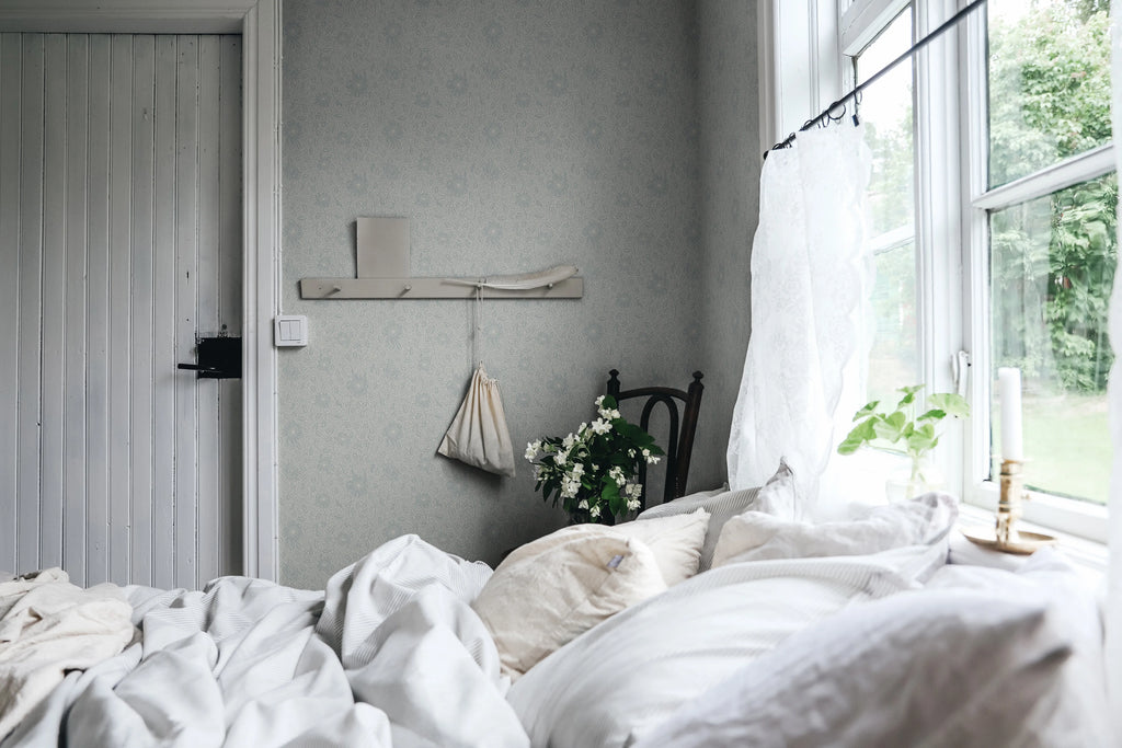 Anton wallpaper by Sandberg in a room setting
