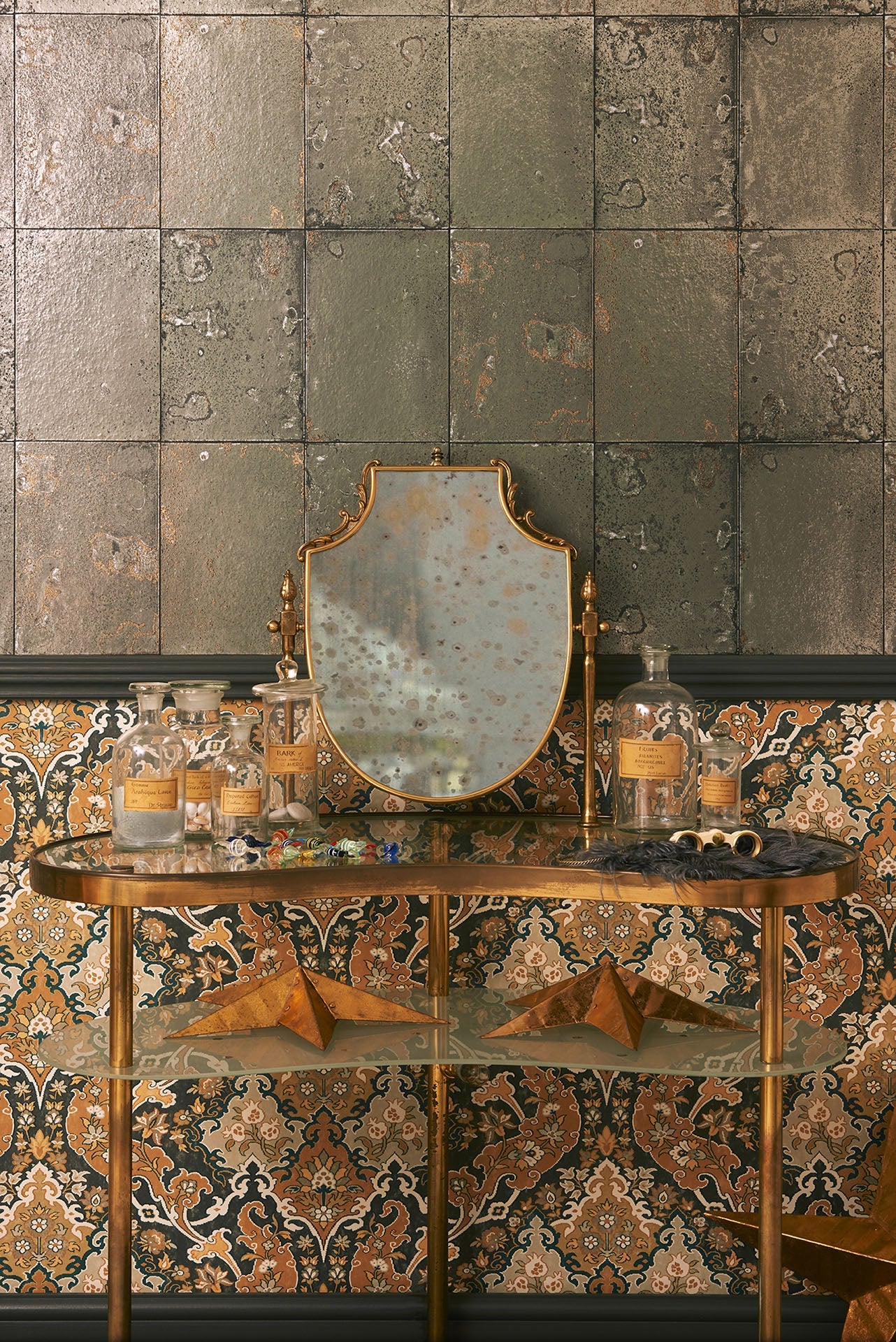 Antique Mirror - Wallpaper Trader