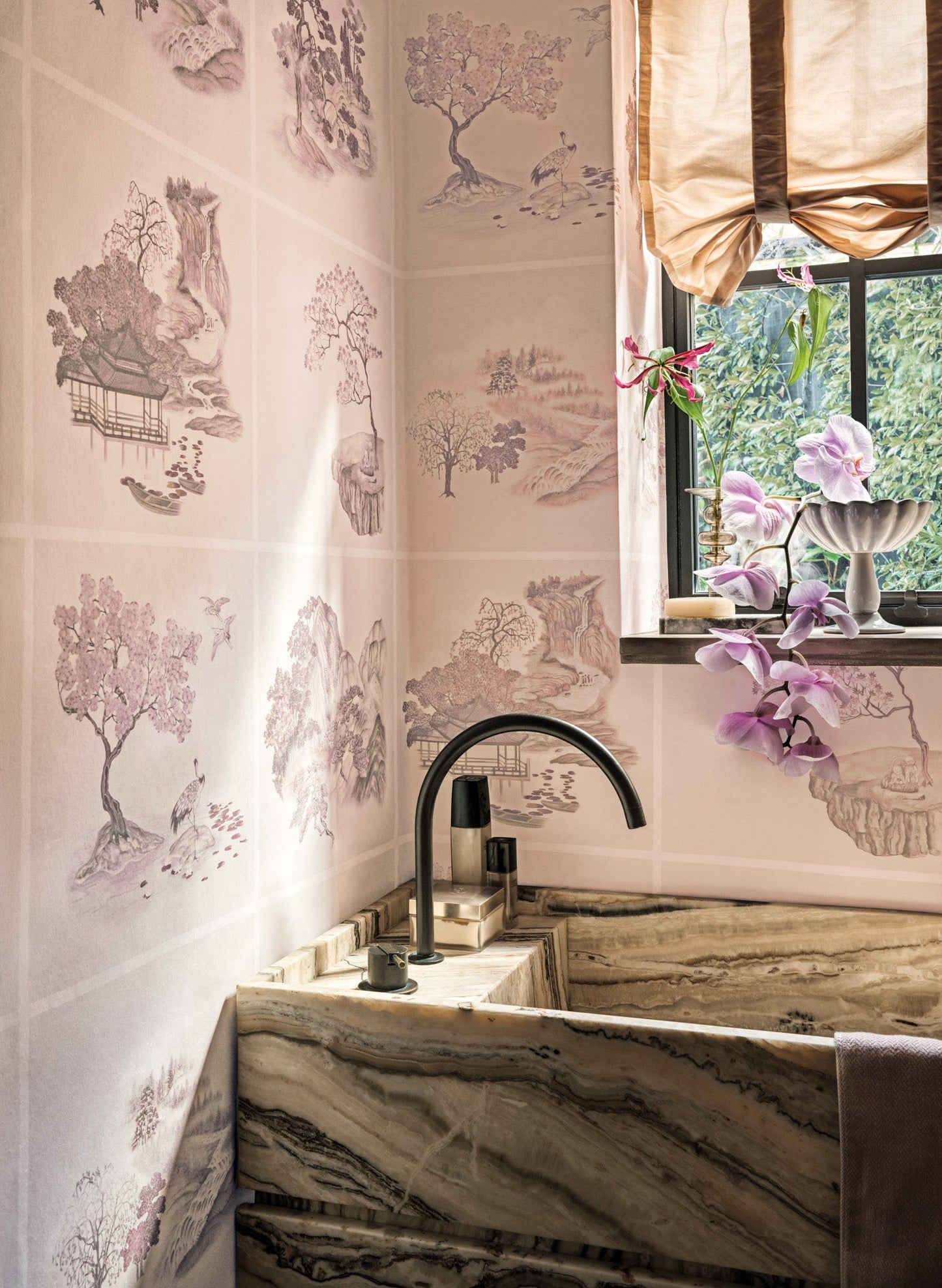 Tile Toile - Wallpaper Trader