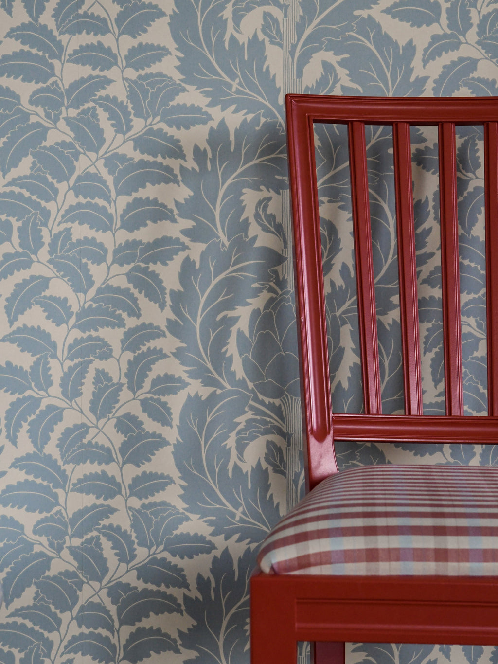 Artichoke wallpaper by Langelid/von Bromssen - botanical design in Blue