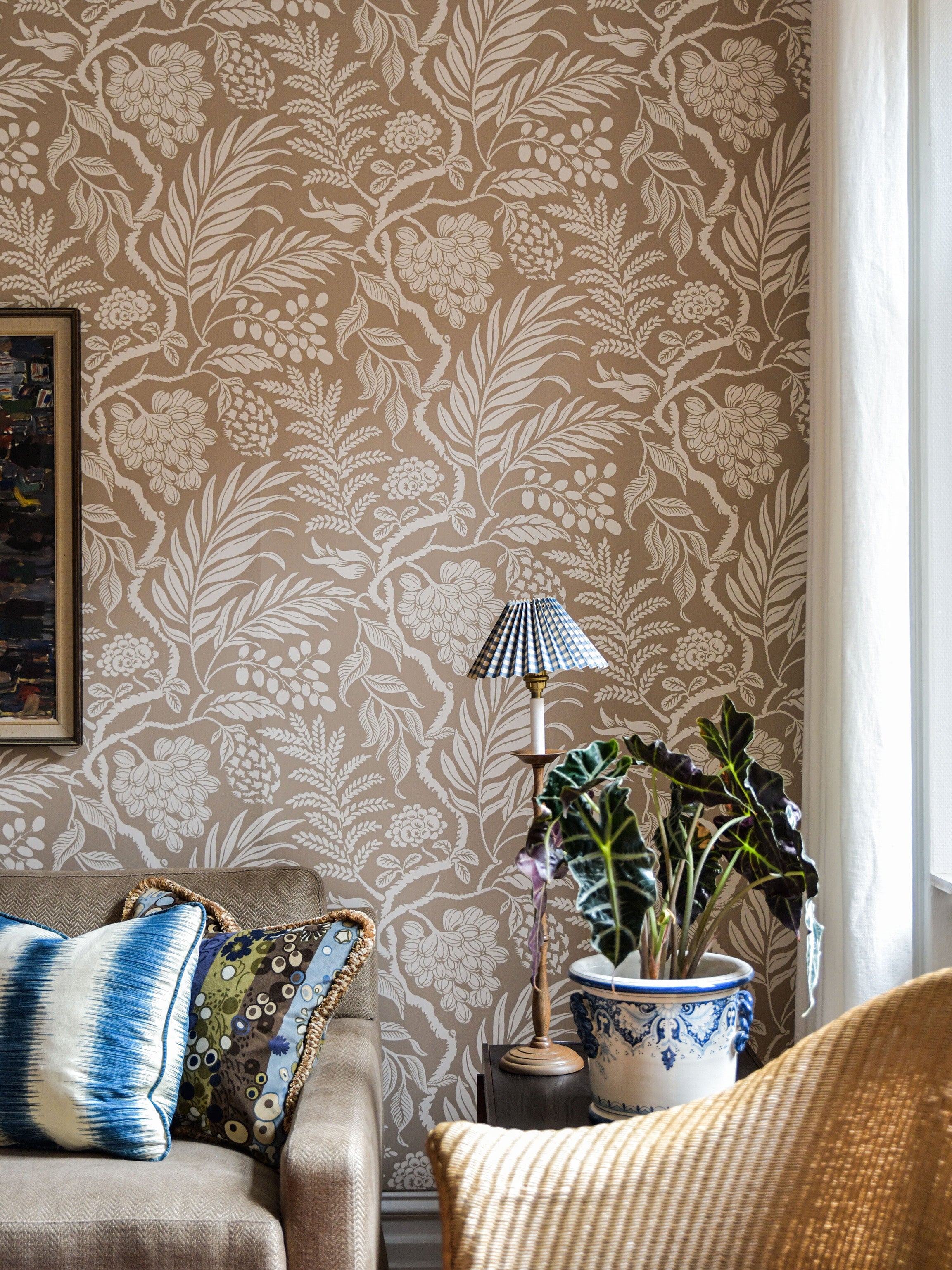 Cornucopia wallpaper by Langelid/von Bromssen - floral design in Beige