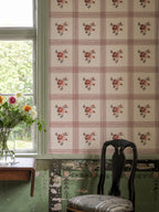 Rose wallpaper by Langelid/von Bromssen - floral design in Pink