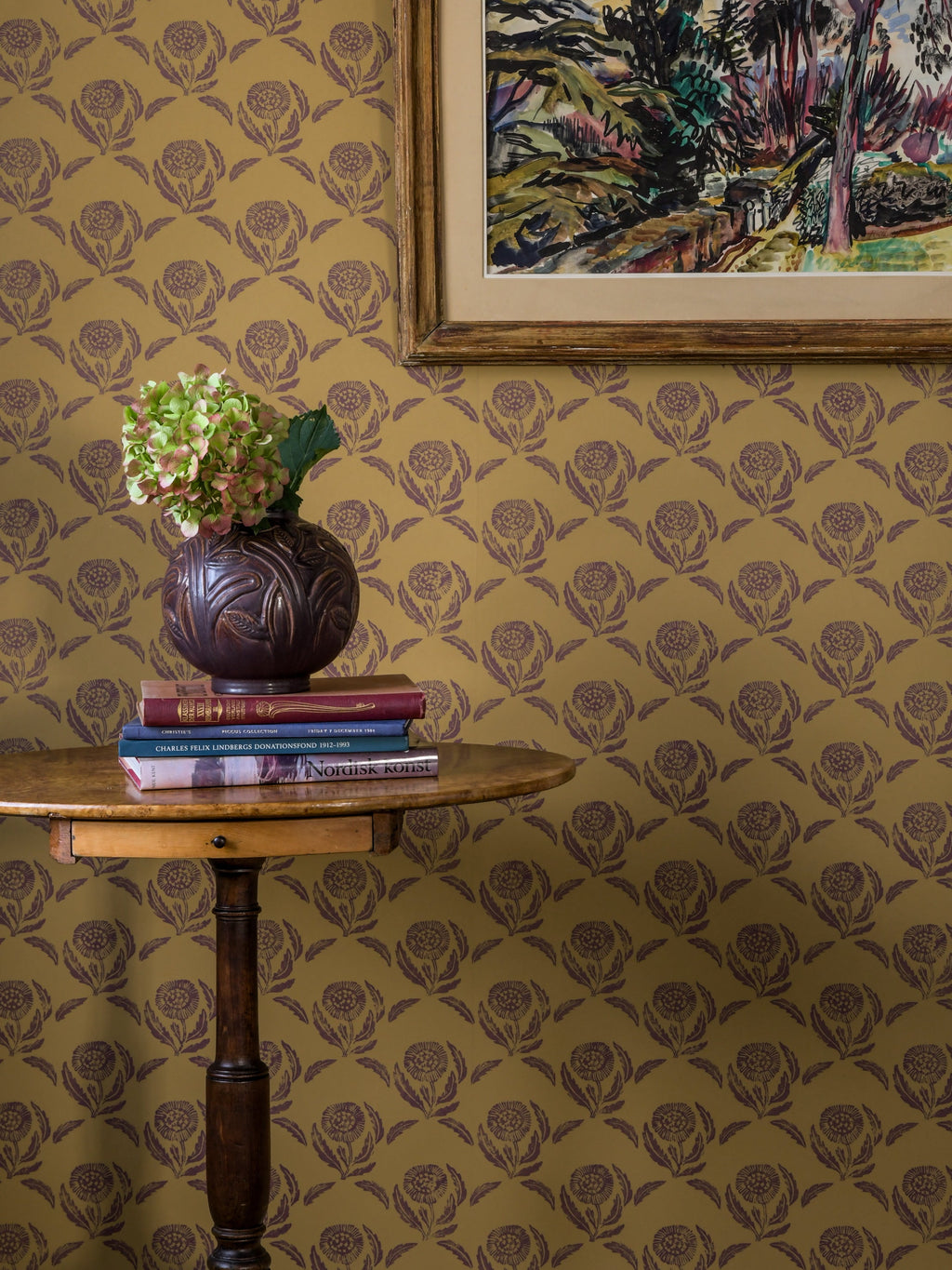 Daisy wallpaper by Langelid/von Bromssen - floral design in Yellow