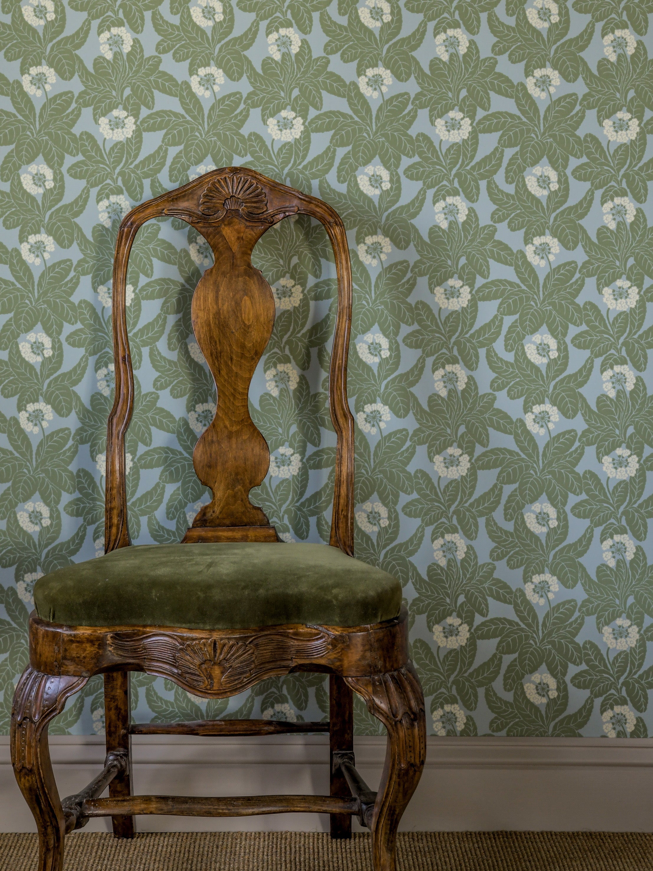 Primula wallpaper by Langelid/von Bromssen - floral design in Green