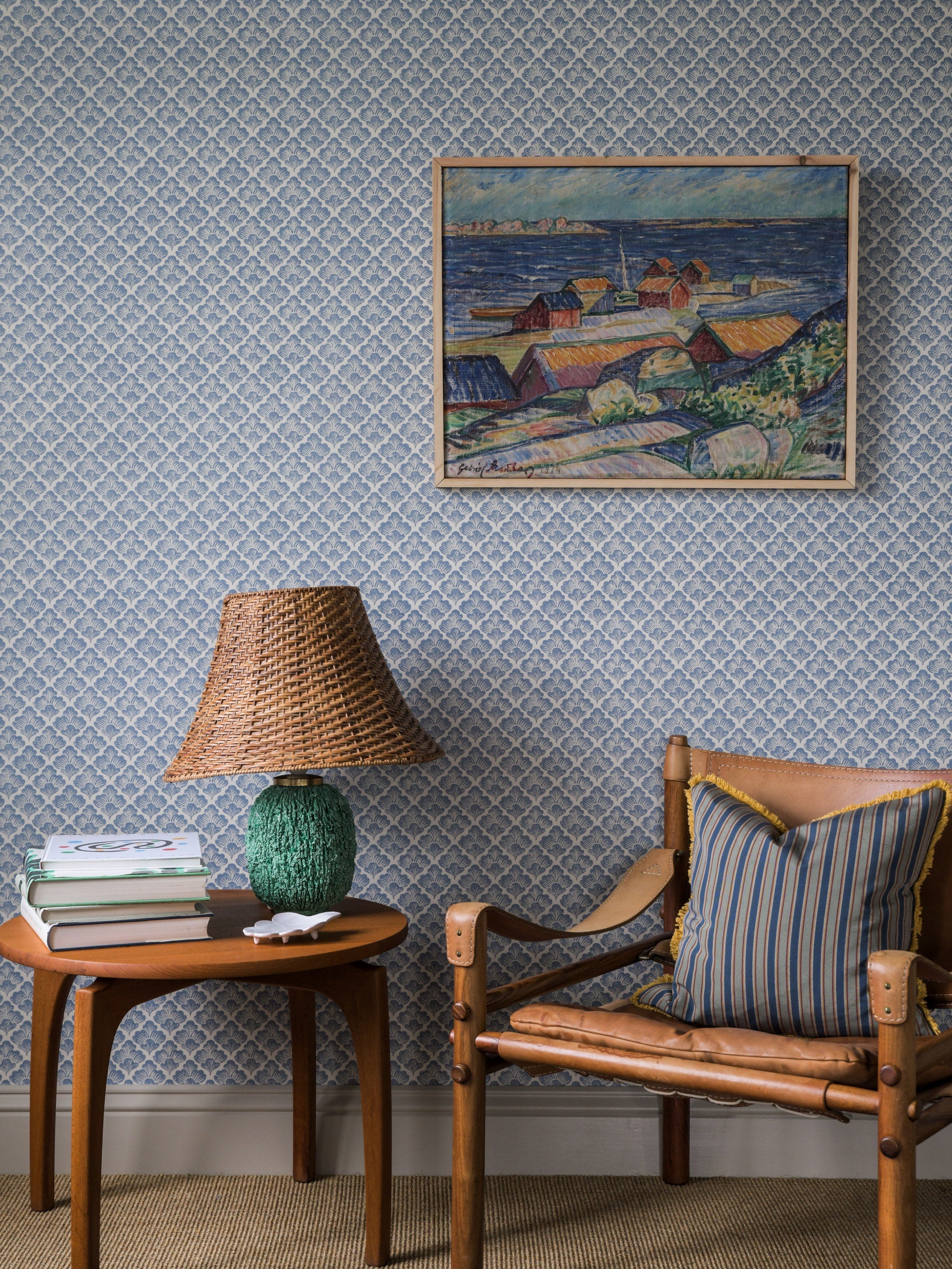 Laura wallpaper by Langelid/von Bromssen - floral design in Blue