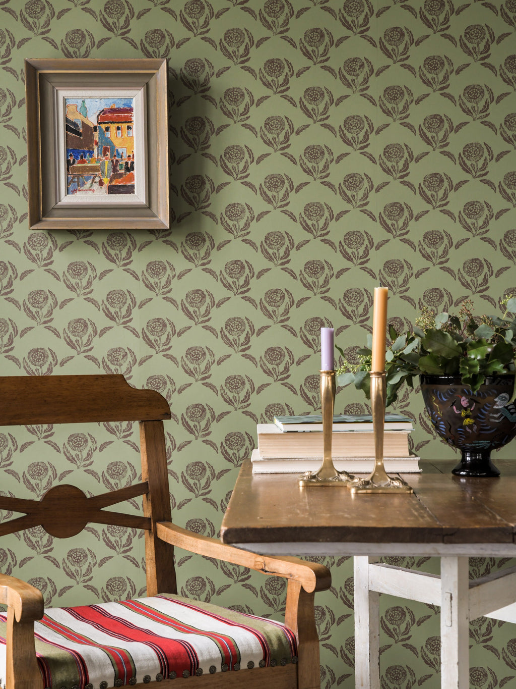 Daisy wallpaper by Langelid/von Bromssen - floral design in Green