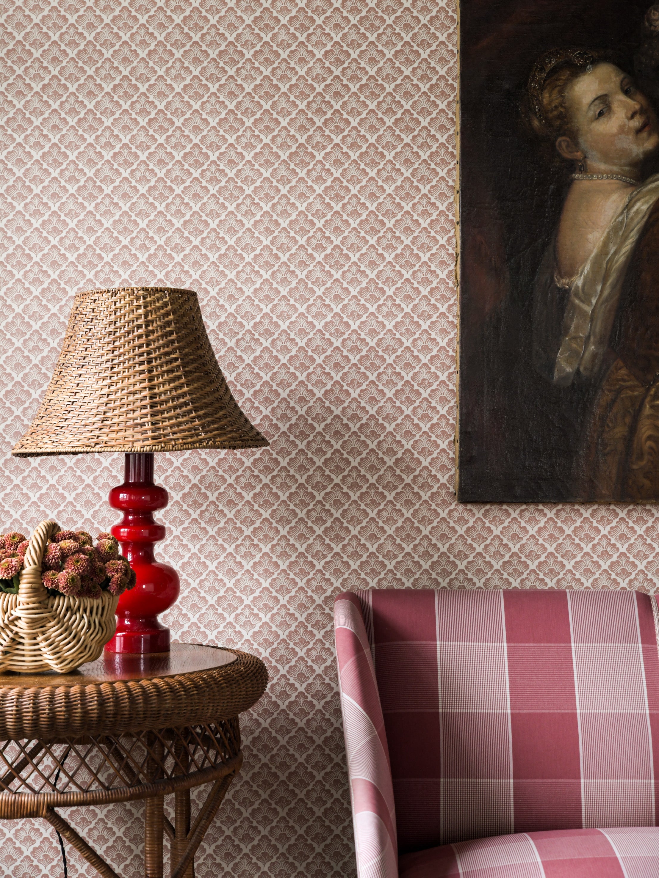 Laura wallpaper by Langelid/von Bromssen - floral design in Peach