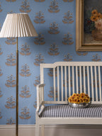 Floret wallpaper by Langelid/von Bromssen - floral design in Blue