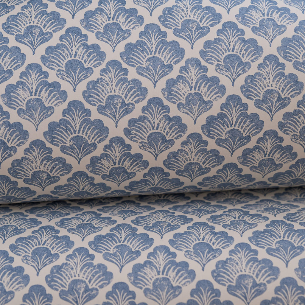 Laura wallpaper by Langelid/von Bromssen - floral design in Blue