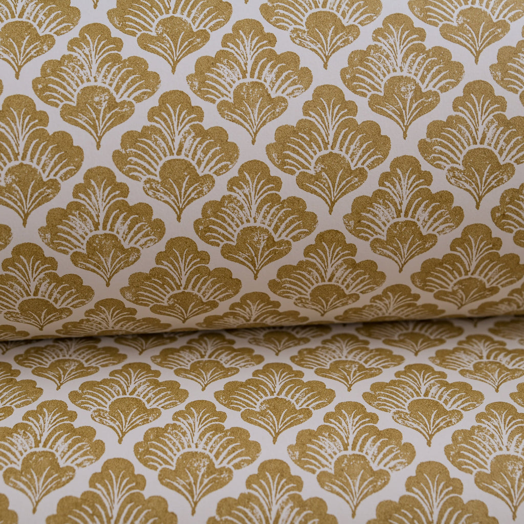 Laura wallpaper by Langelid/von Bromssen - floral design in Yellow