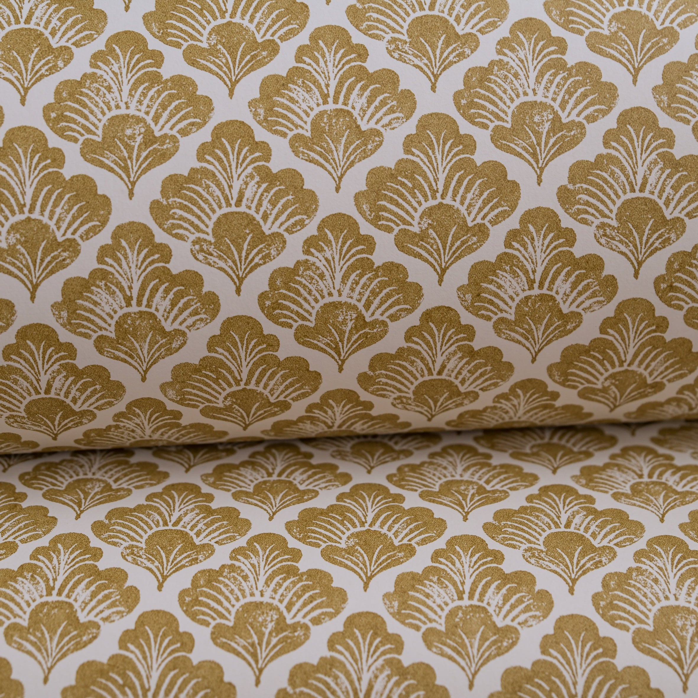 Laura wallpaper by Langelid/von Bromssen - floral design in Yellow