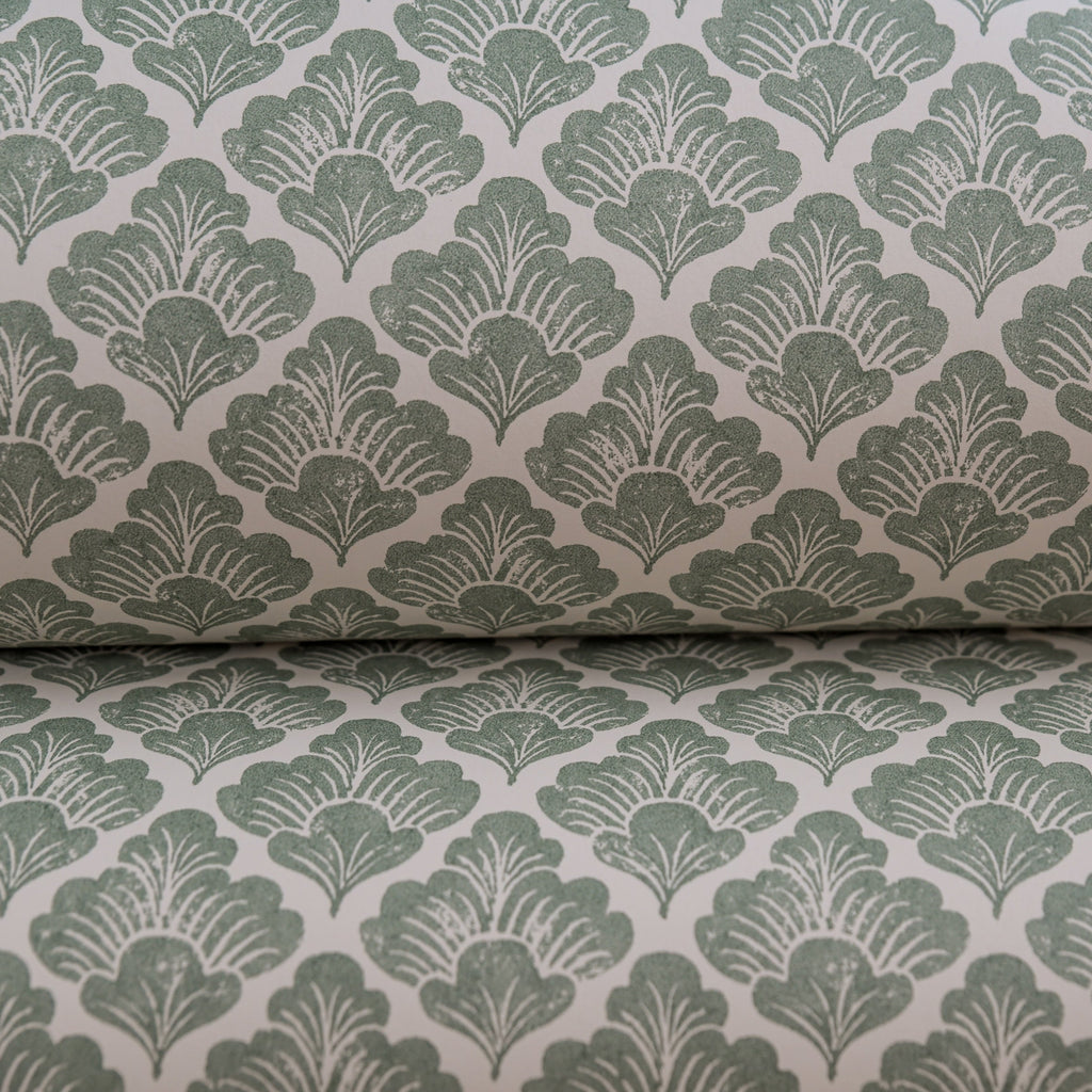 Laura wallpaper by Langelid/von Bromssen - floral design in Green