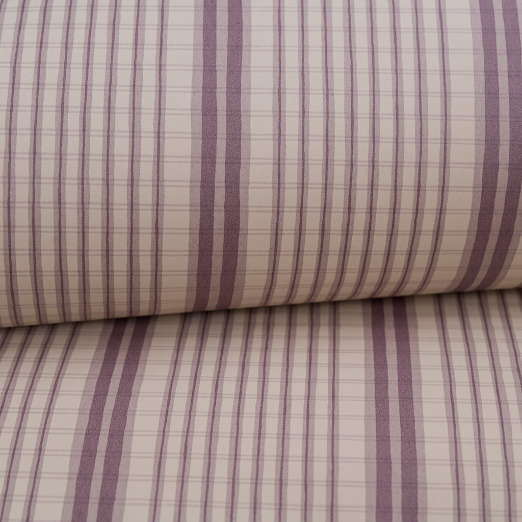 Como wallpaper by Langelid/von Bromssen - stripe design in Red