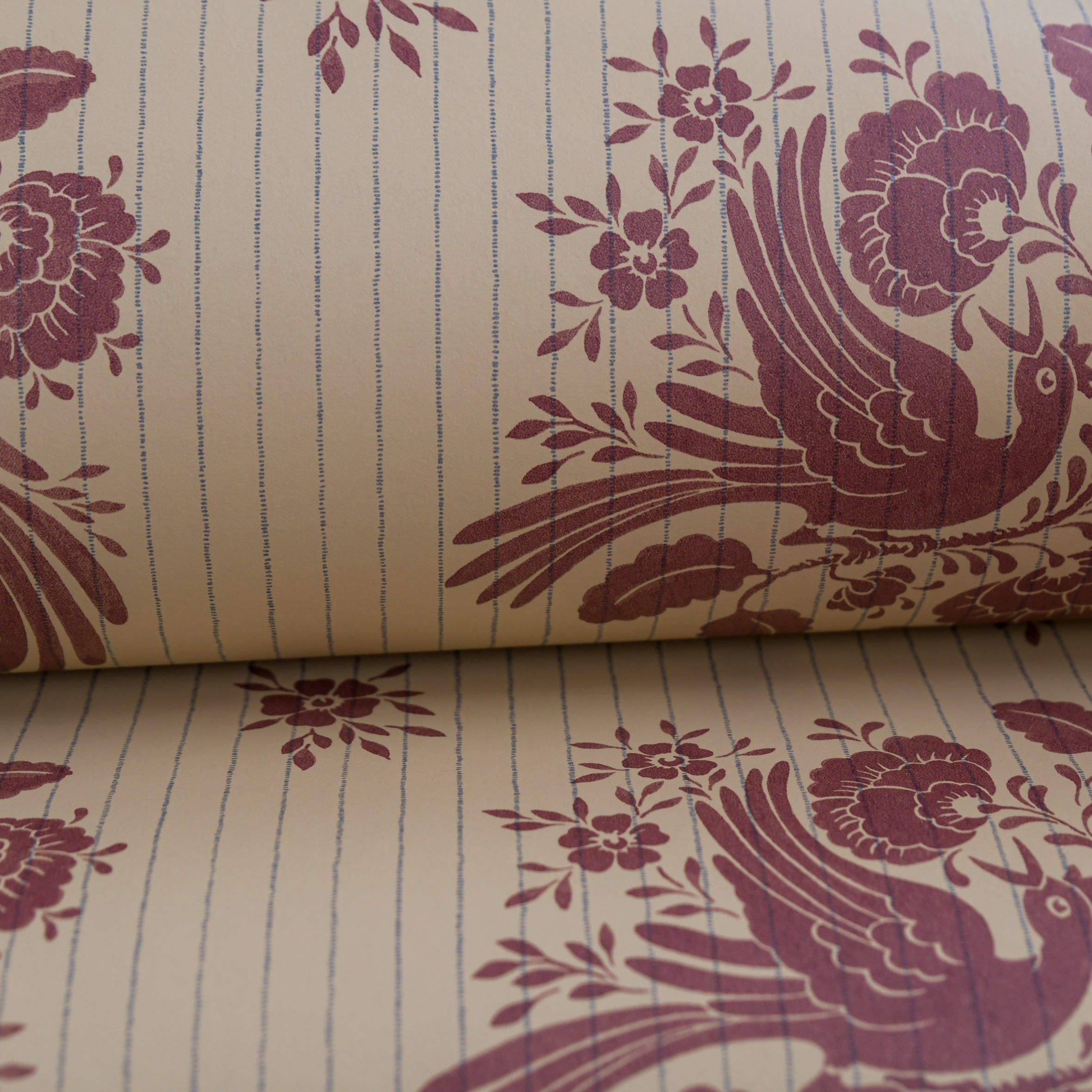 Birds Nest wallpaper by Langelid/von Bromssen - animals design in Red