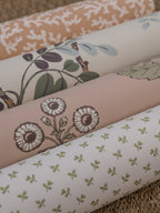 Tiny Flower wallpaper by Langelid/von Bromssen - floral design in Green