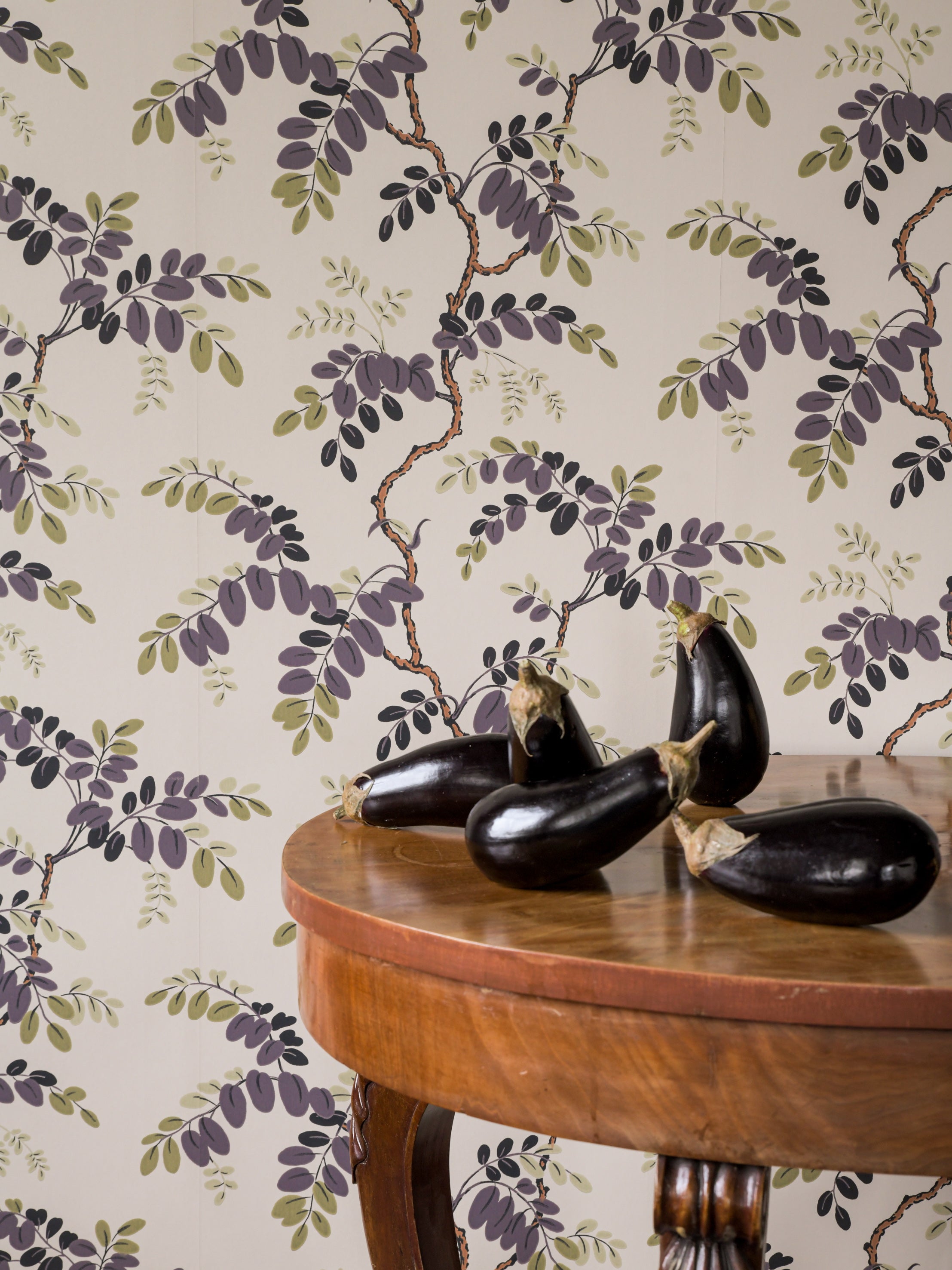 Toromiro wallpaper by Langelid/von Bromssen - botanical design in Purple