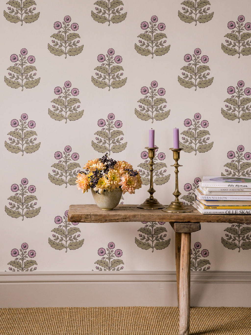 Floret wallpaper by Langelid/von Bromssen - floral design in Cream