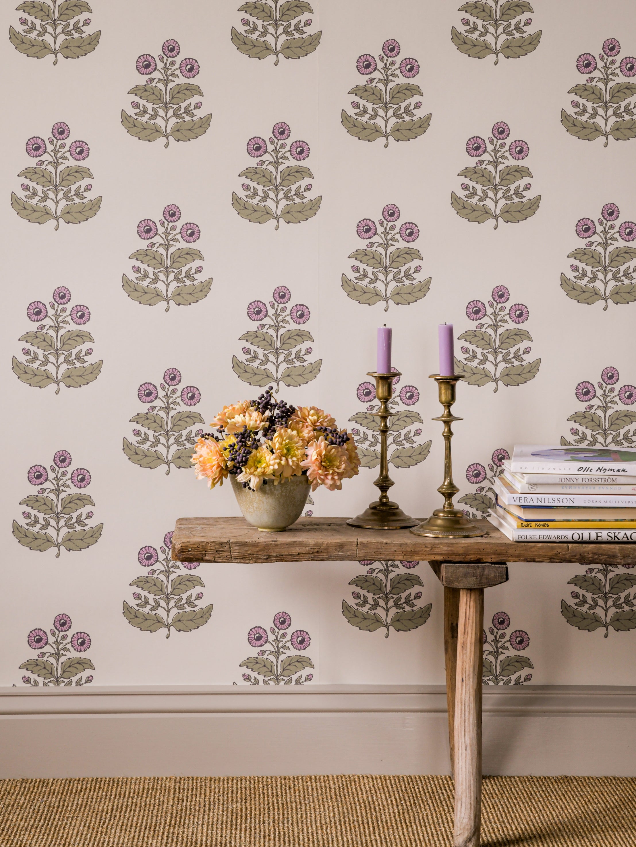 Floret wallpaper by Langelid/von Bromssen - floral design in Cream