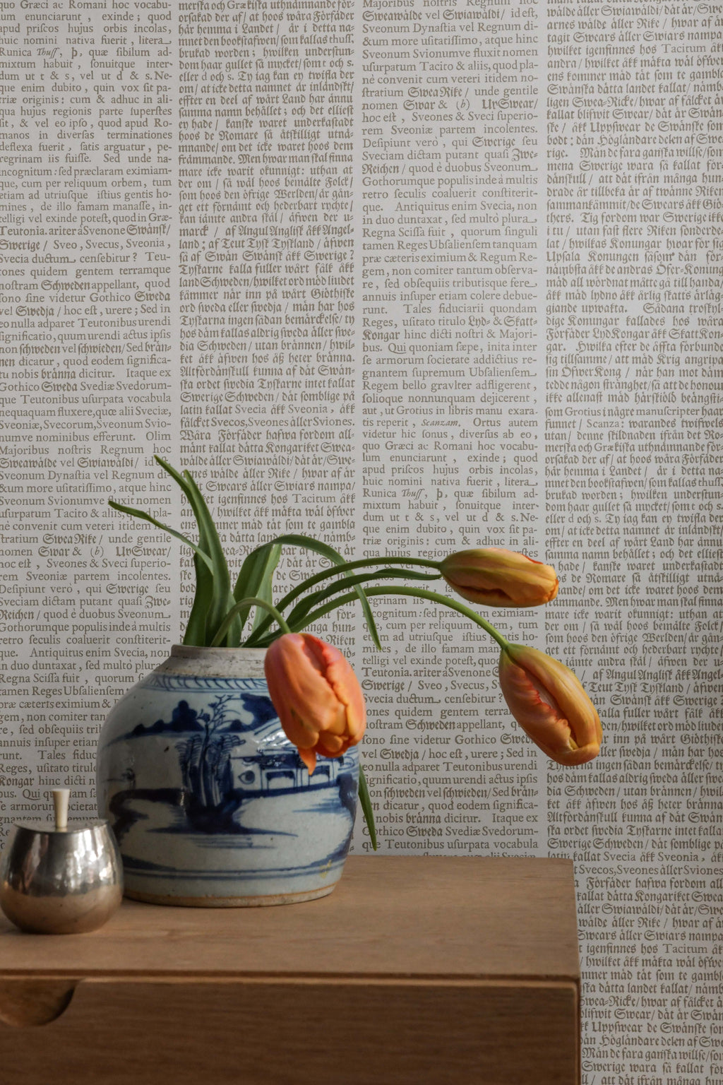From Sweden with Love wallpaper by Langelid/von Bromssen - abstract design in Cream