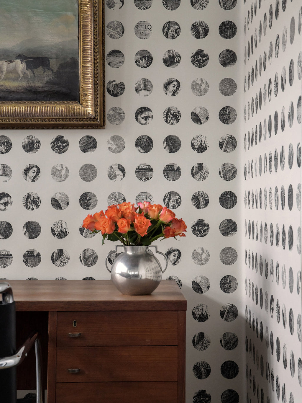 A Peep to the Past wallpaper by Langelid/von Bromssen - geometric design in Black