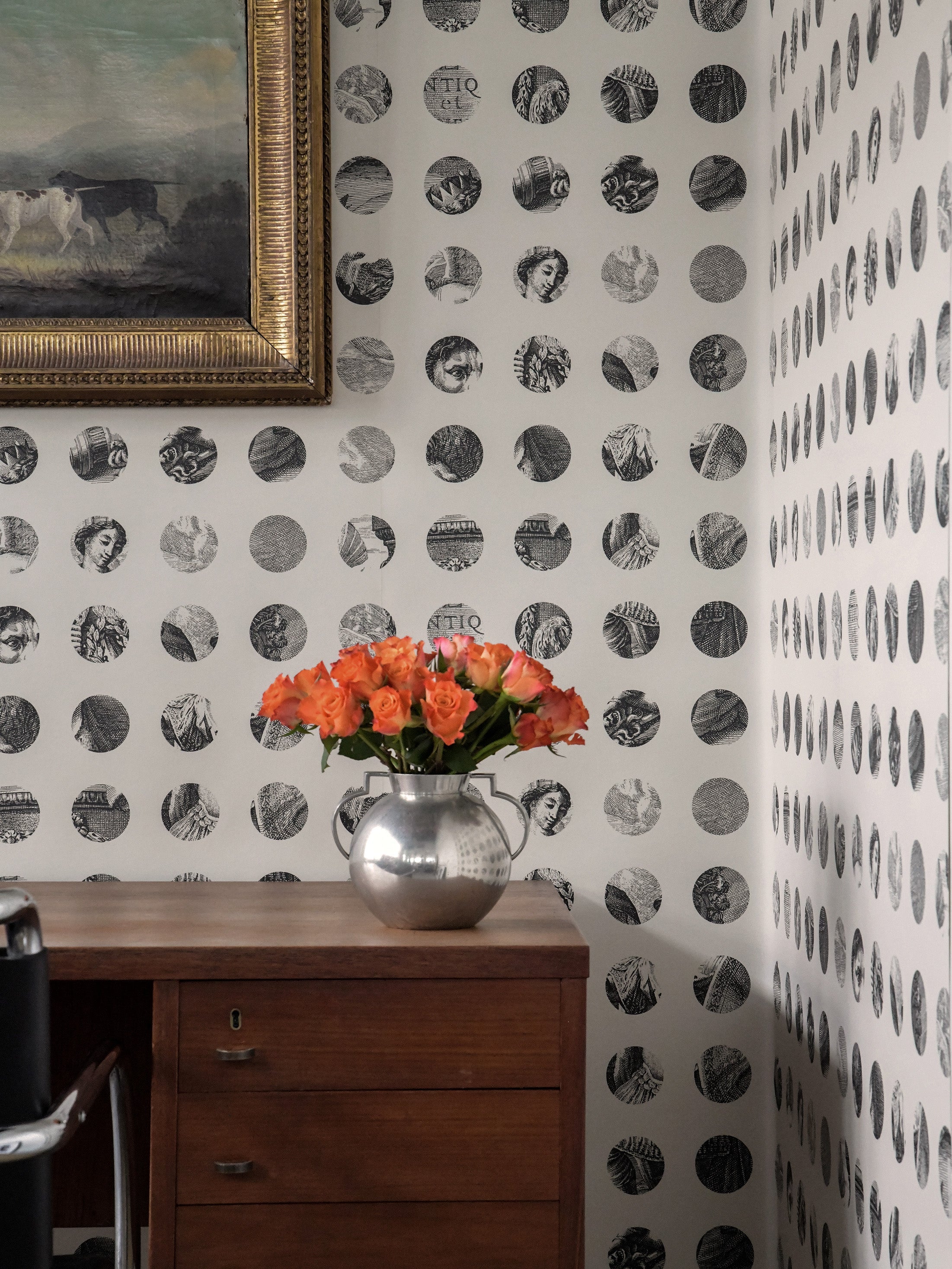 A Peep to the Past wallpaper by Langelid/von Bromssen - geometric design in Black