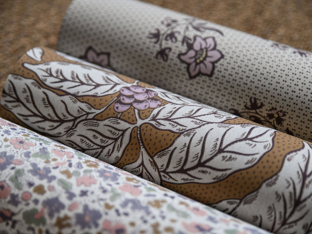 Caffeine wallpaper by Langelid/von Bromssen - botanical design in Yellow