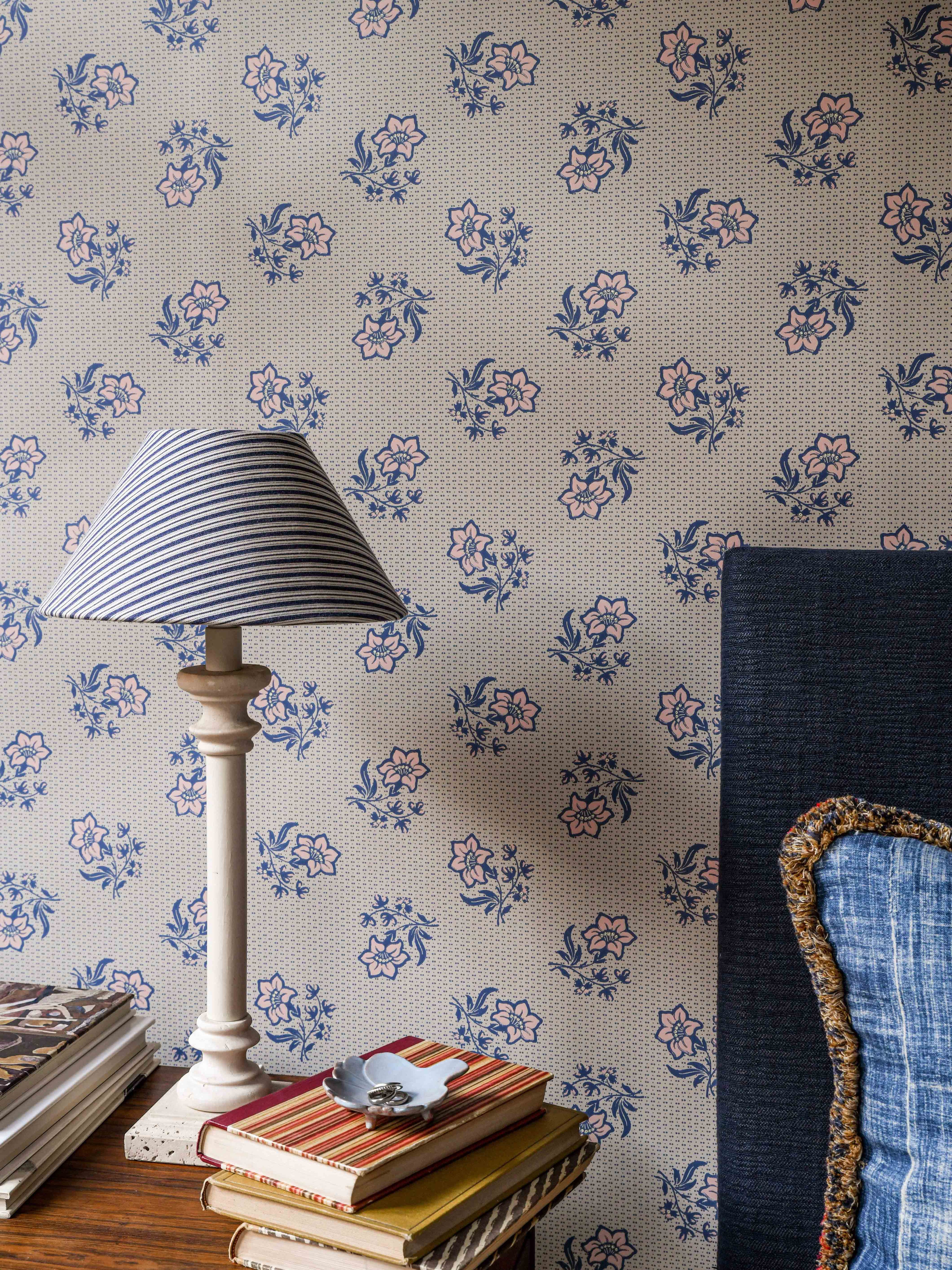 Edelweiss wallpaper by Langelid/von Bromssen - floral design in Green