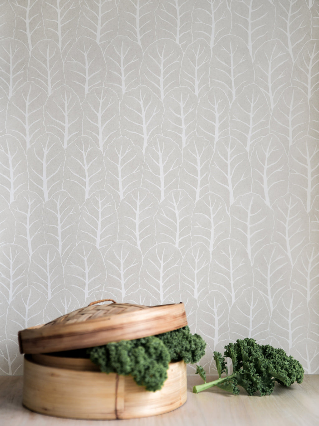 Coleslaw wallpaper by Langelid/von Bromssen - botanical design in Cream