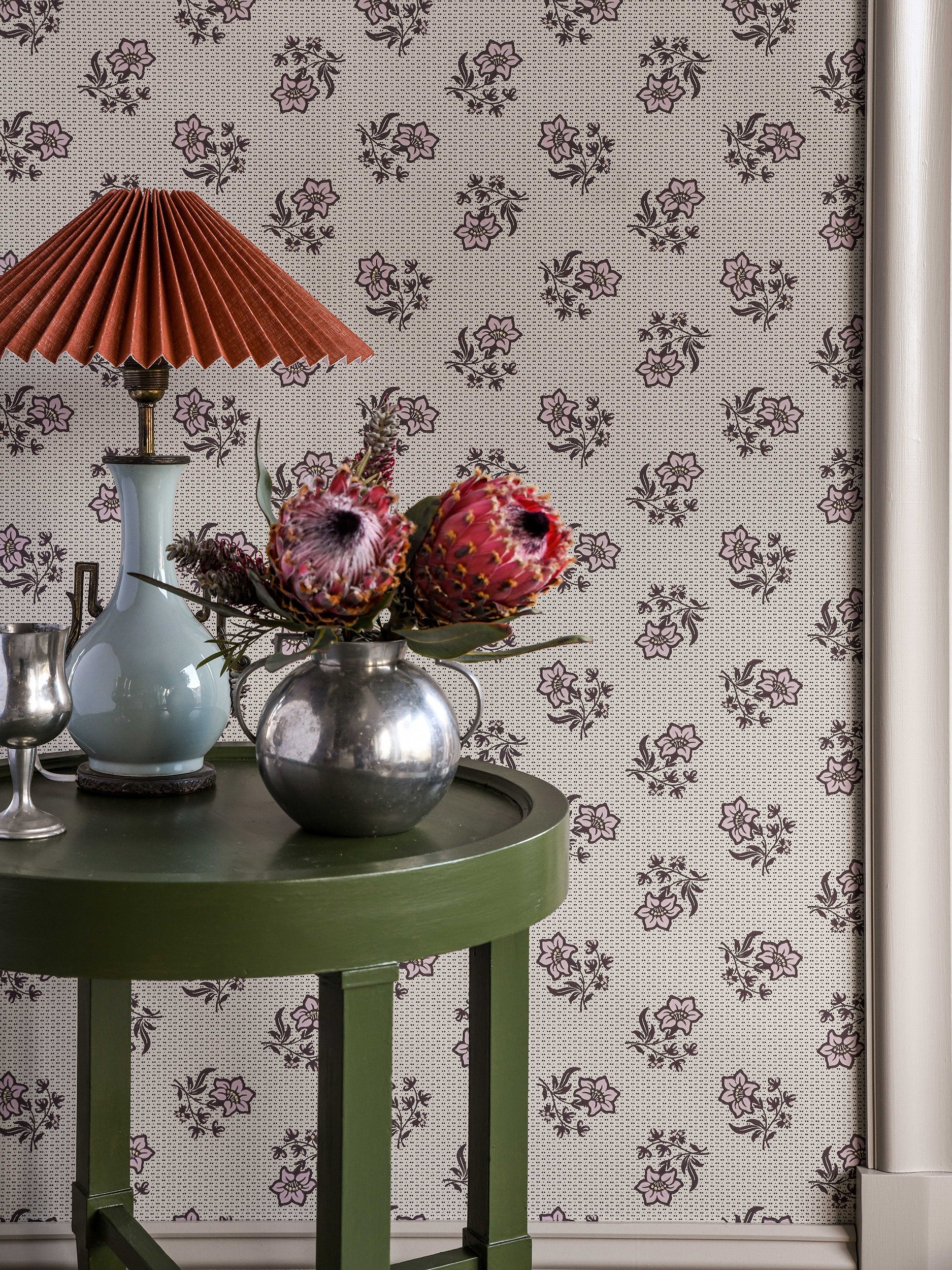Edelweiss wallpaper by Langelid/von Bromssen - floral design in Grey
