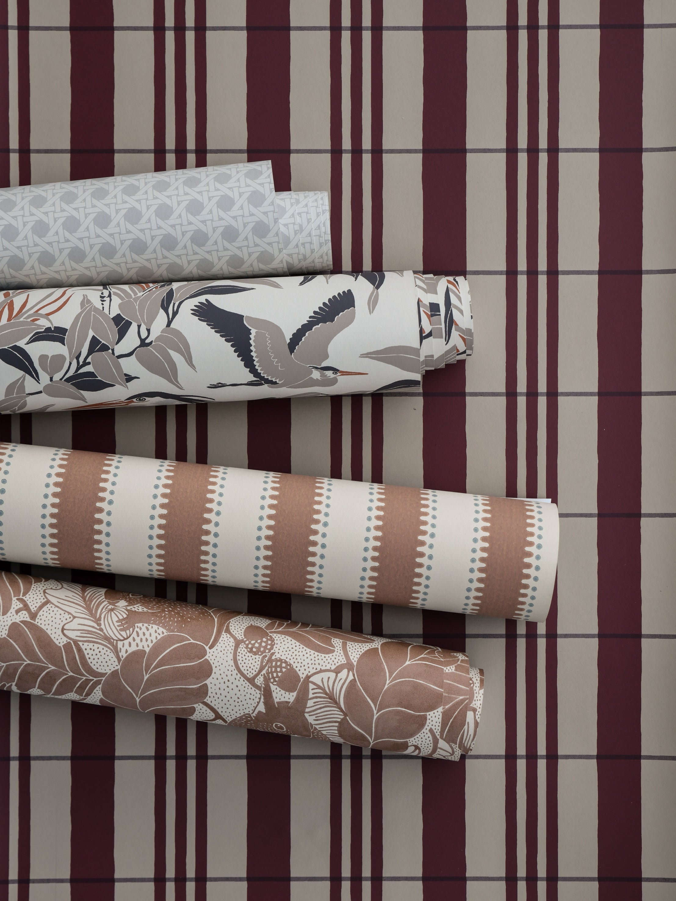 Herons wallpaper by Langelid/von Bromssen - animals design in Beige