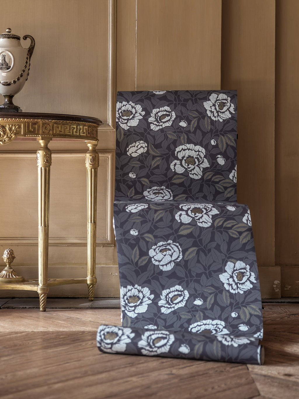 My Peony Garden wallpaper by Langelid/von Bromssen - floral design in Charcoal