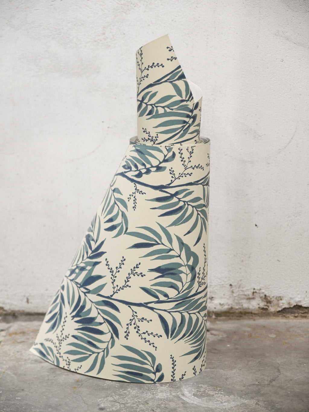Casablanca Afternoon wallpaper by Langelid/von Bromssen - botanical design in Green – Misty
