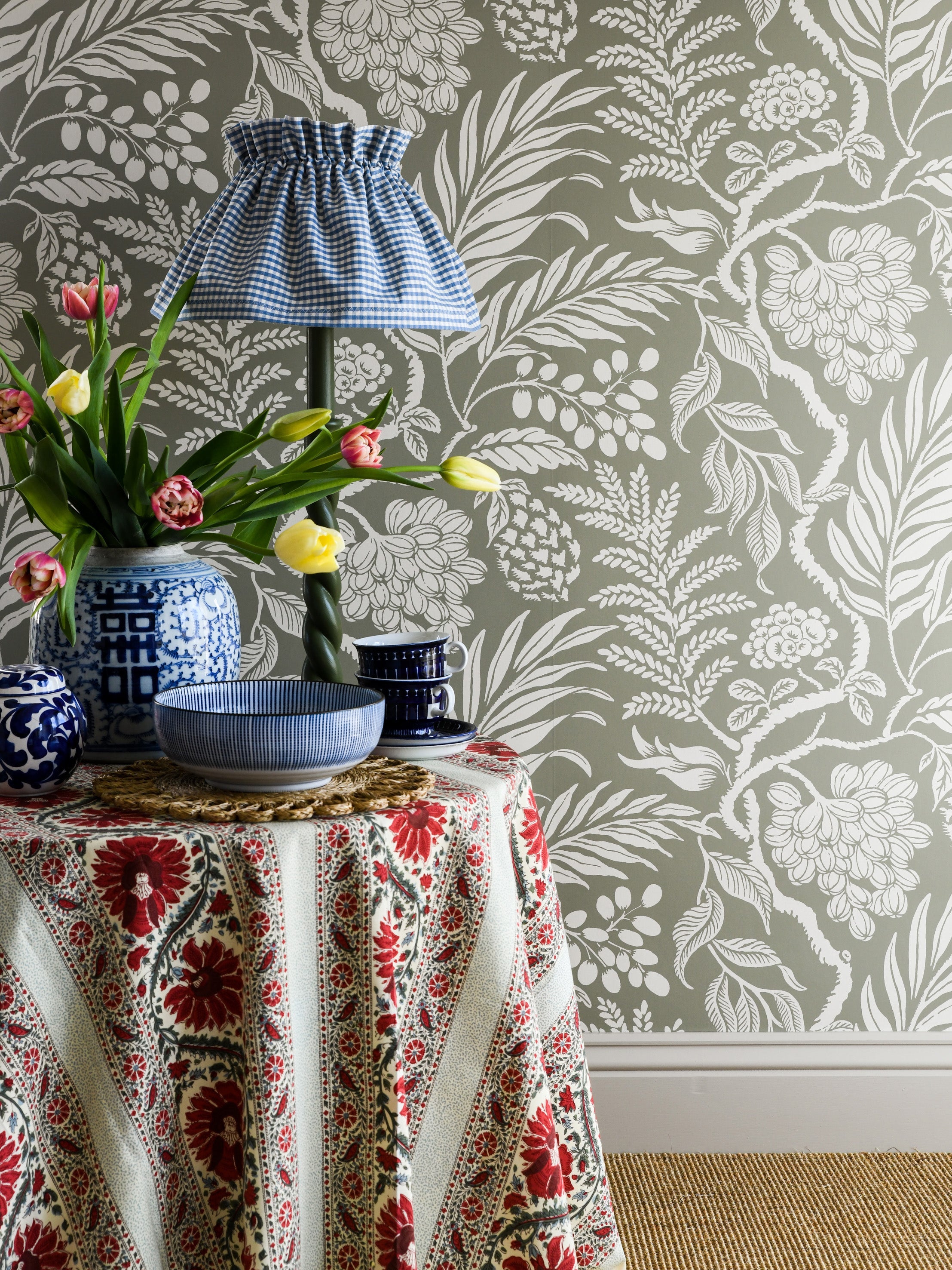 Cornucopia wallpaper by Langelid/von Bromssen - floral design in Green – Khaki