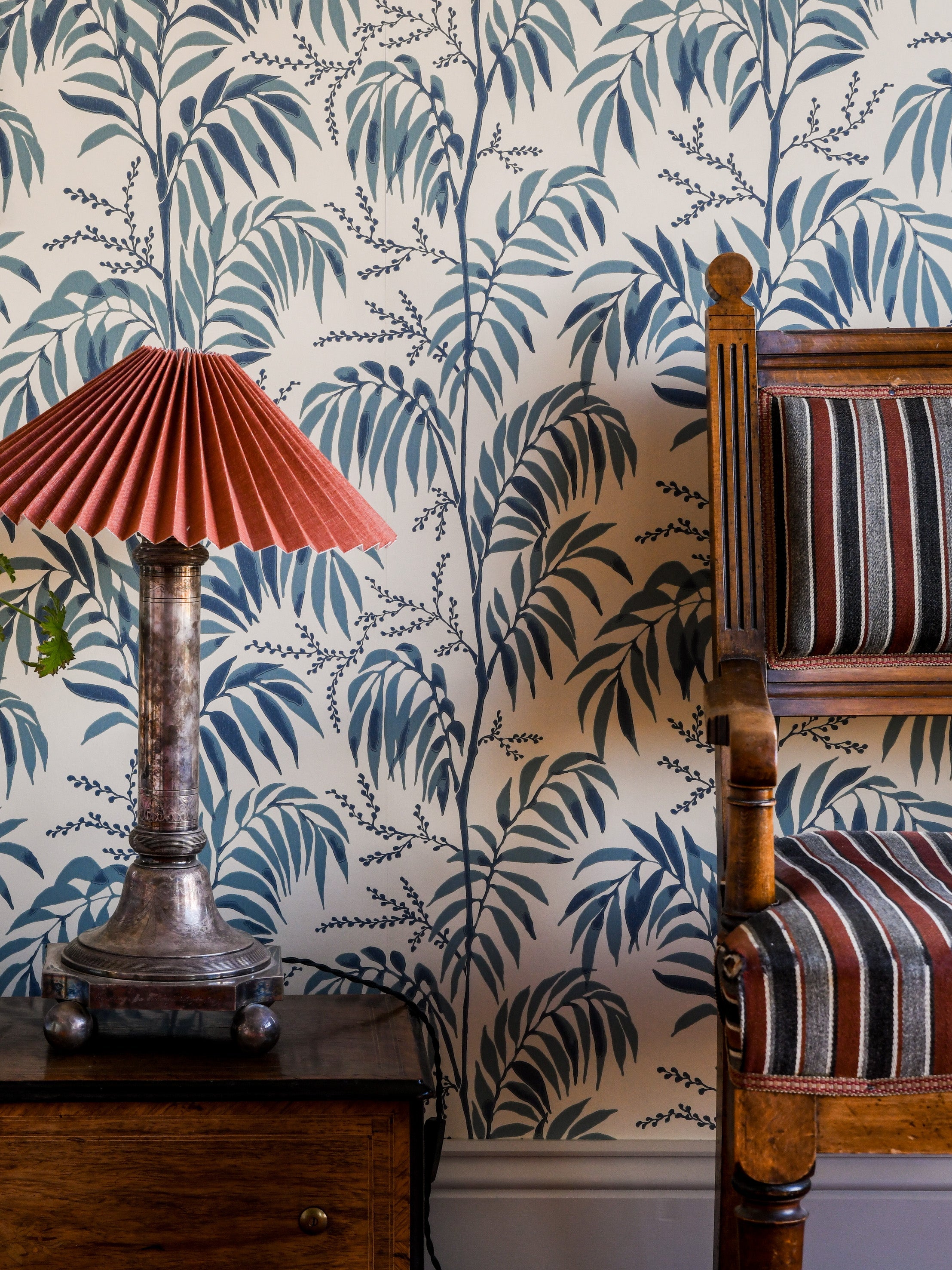 Casablanca Afternoon wallpaper by Langelid/von Bromssen - botanical design in Green – Misty