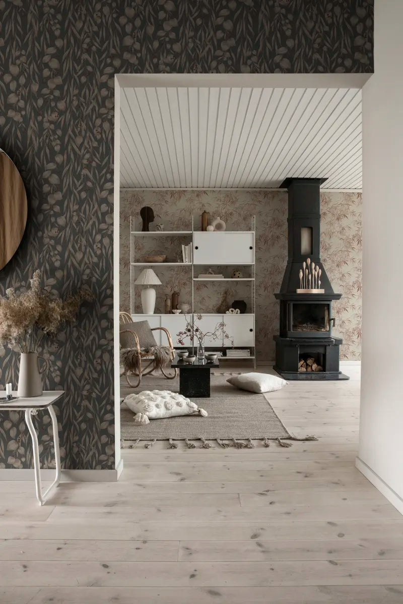 Sara wallpaper by Sandberg in a room setting