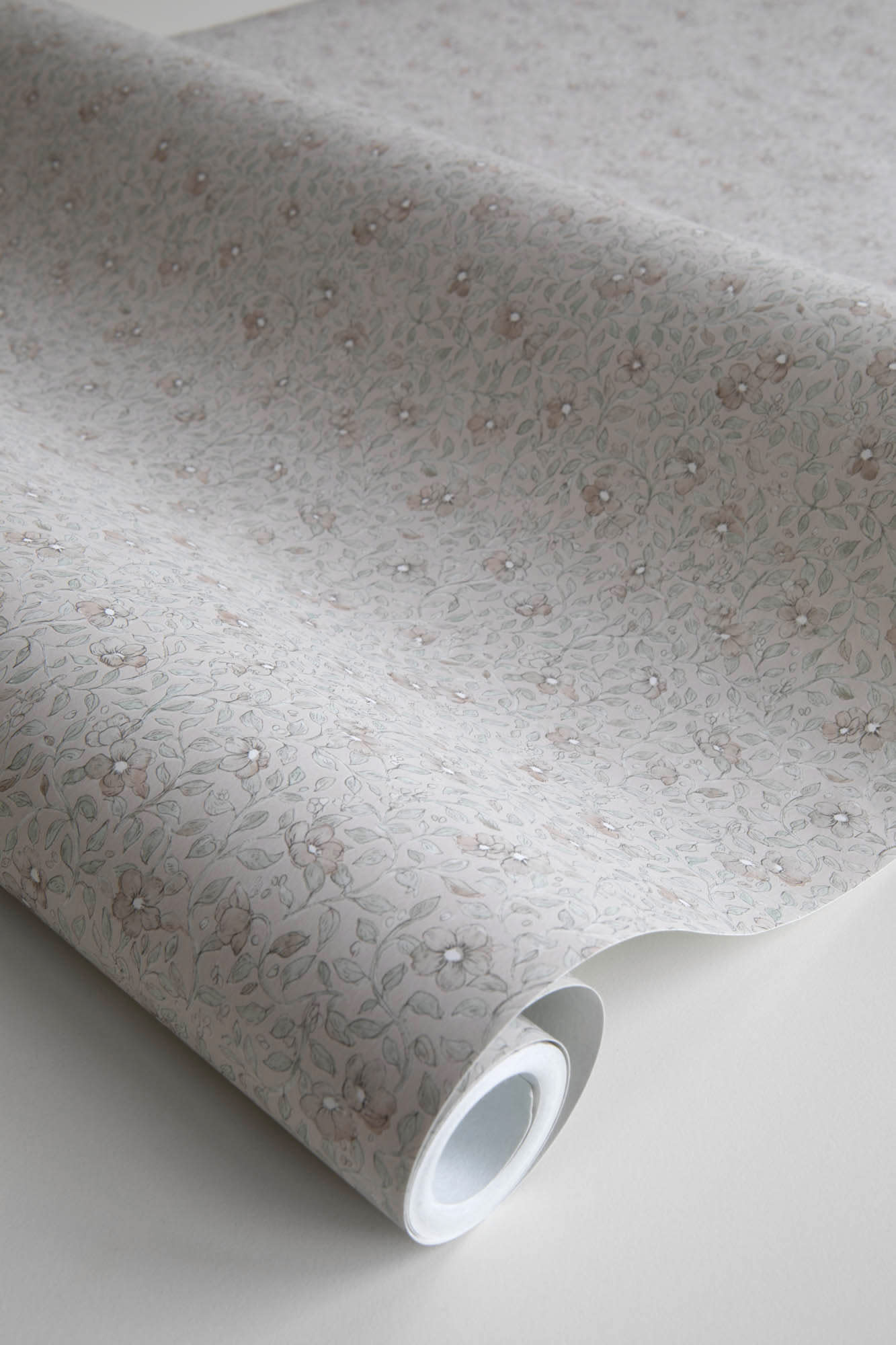Stella wallpaper by Sandberg in Sage Green, close detail of the print