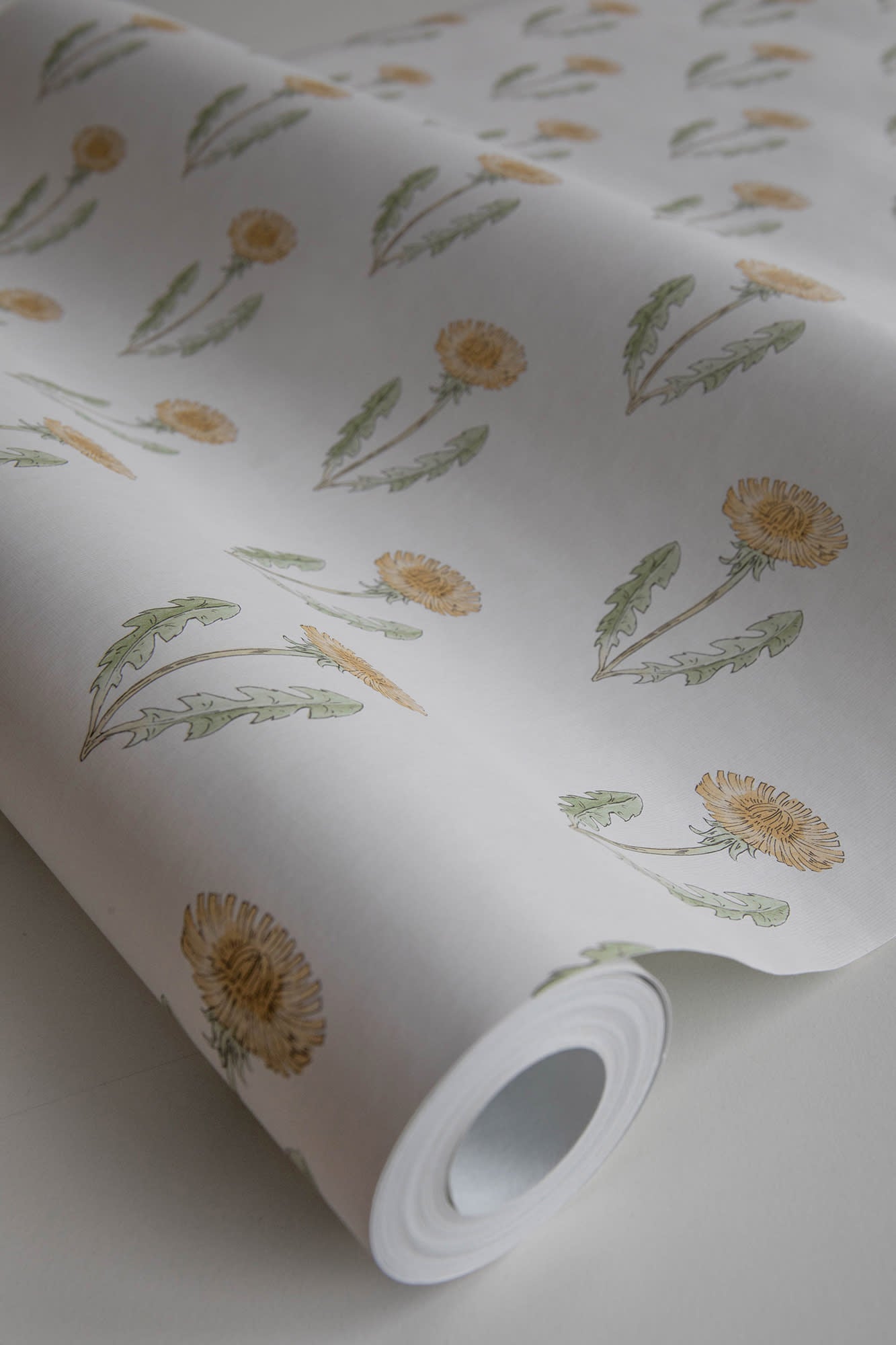 Maskrosen wallpaper by Sandberg in Spring Green, close detail of the print