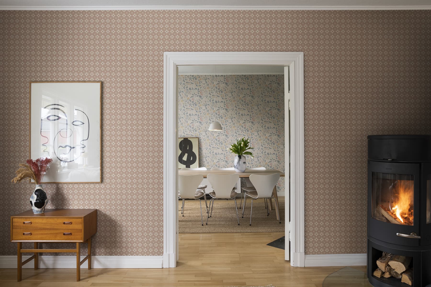 Lyckan wallpaper by Sandberg in a room setting