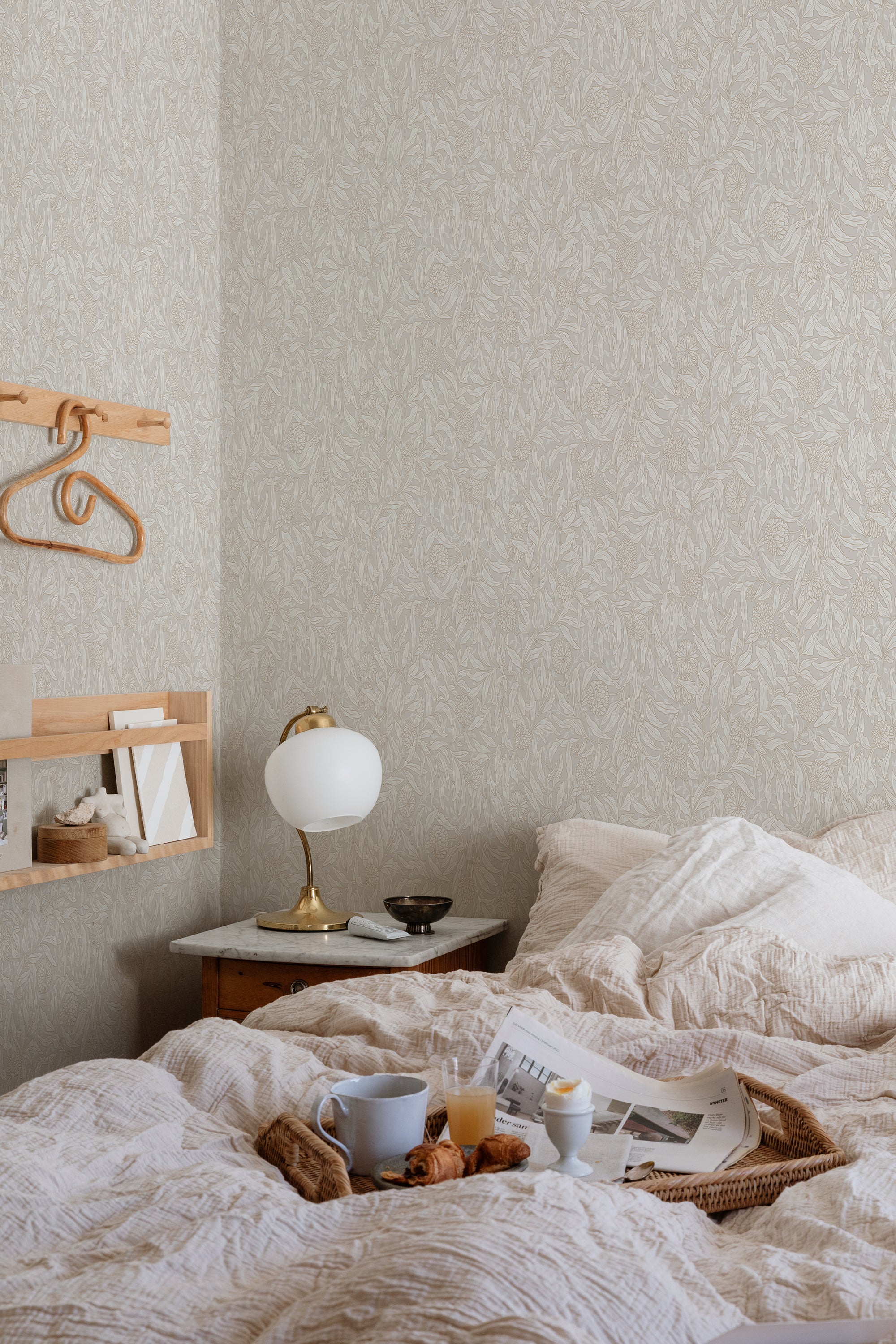 Olof wallpaper by Sandberg in Sandstone, styled on an interior wall
