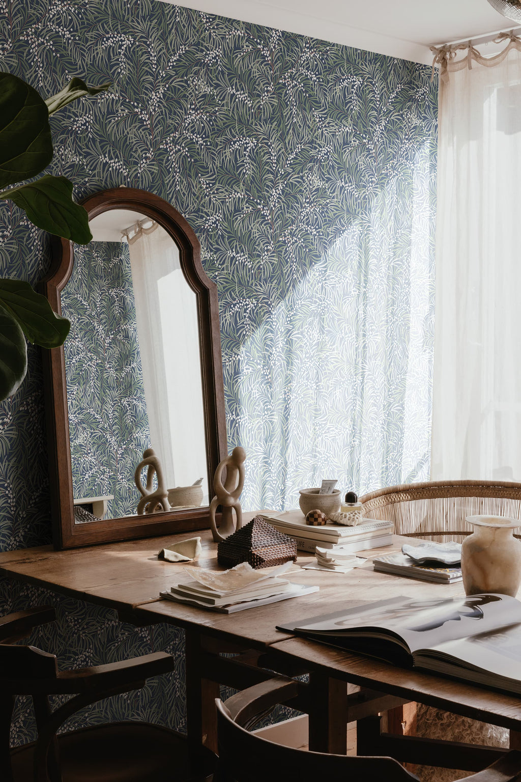 Idun wallpaper by Sandberg in a room setting