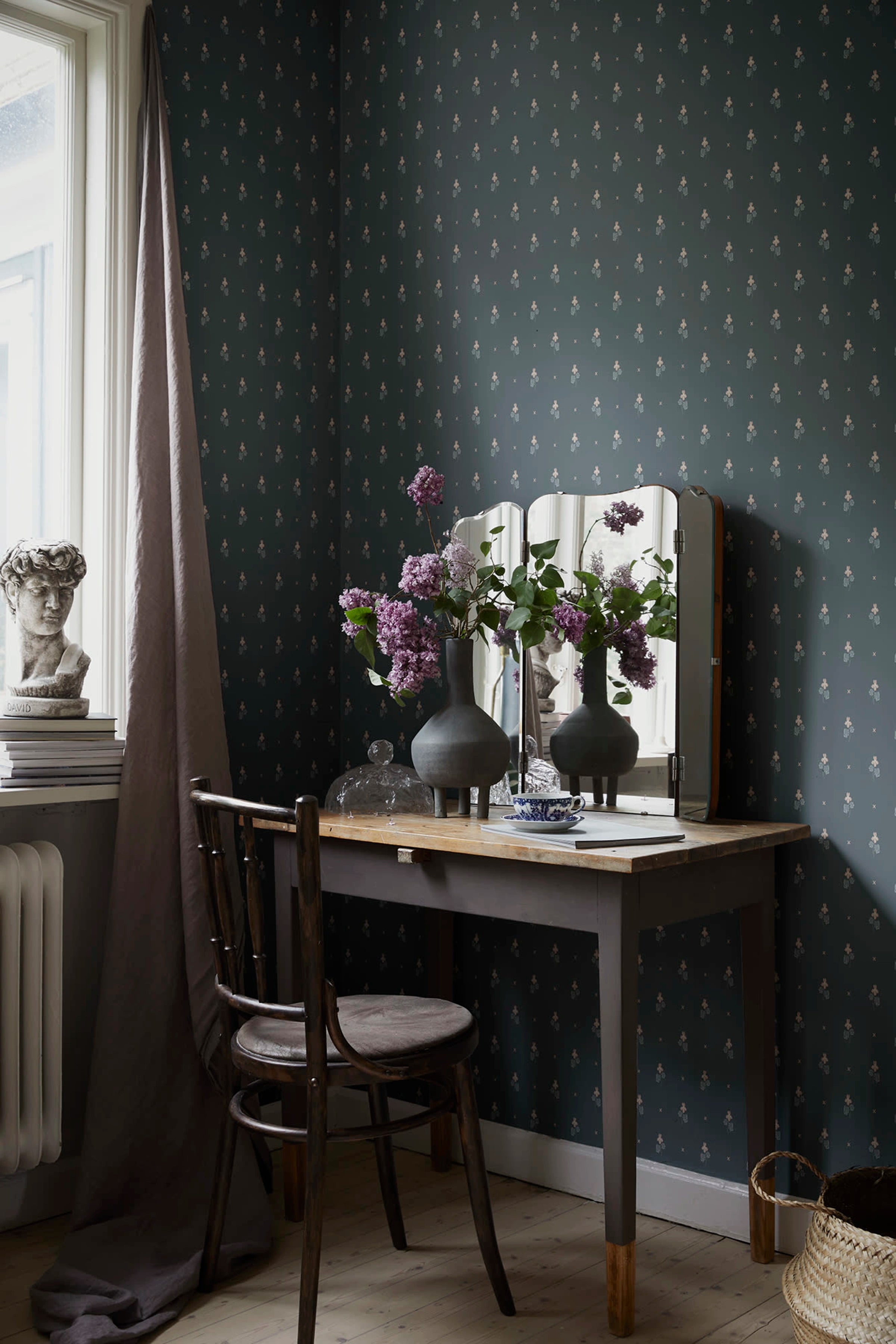 Mimi wallpaper by Sandberg – Blue – Indigo Blue colourway, styled in a second room setting