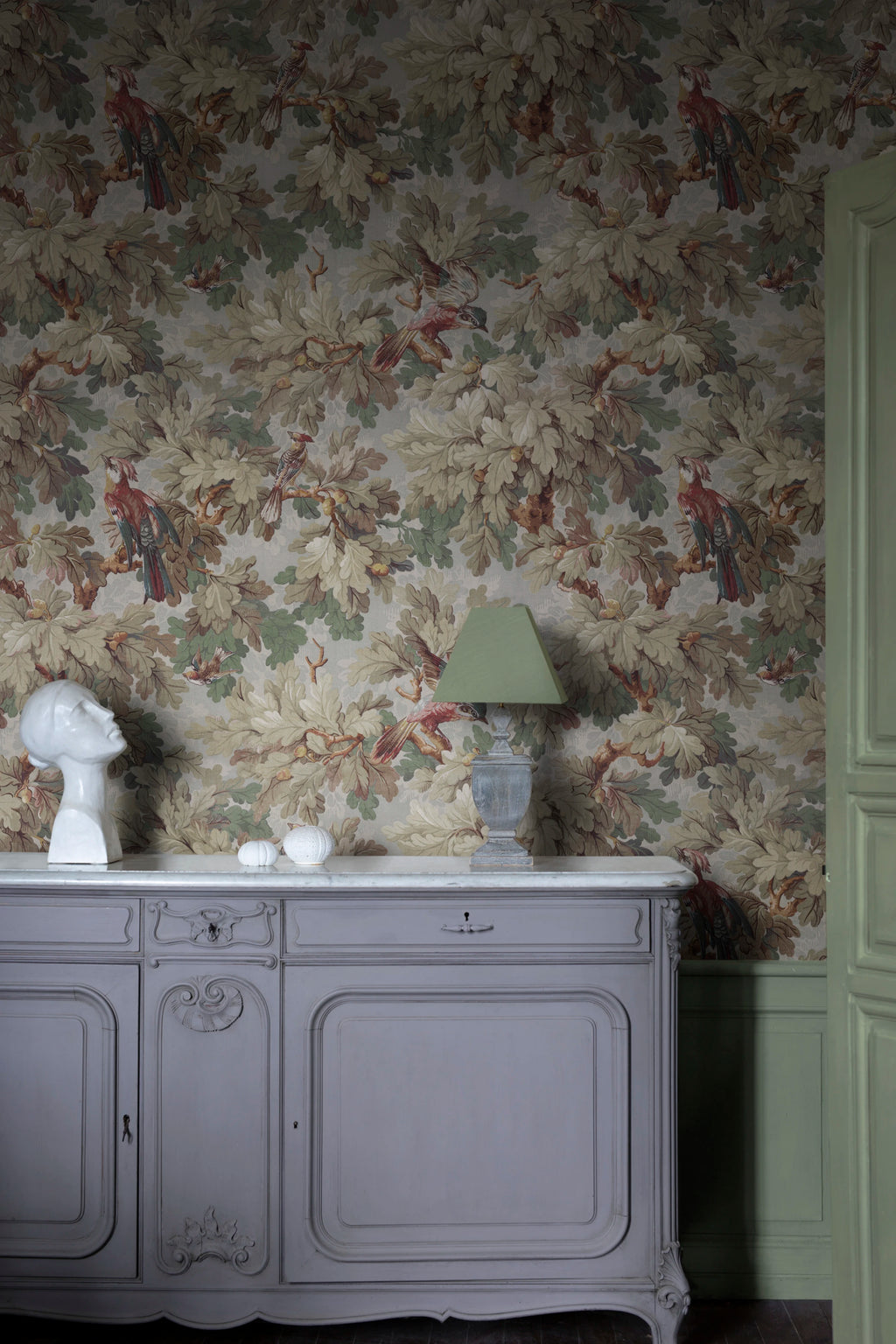 Benjamin wallpaper by Sandberg – botanical design, Sage Green – styled in a room setting, view 6