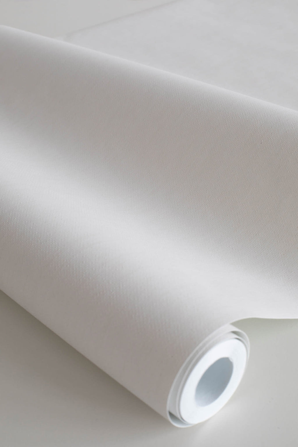 Linne wallpaper by Sandberg in White, close detail of the print